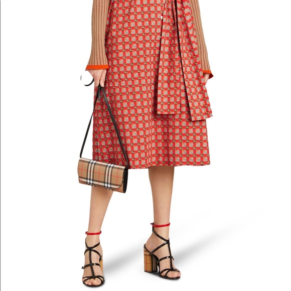 BURBERRY Detachable Strap Check Leather Wallet - Picture 5 of 15